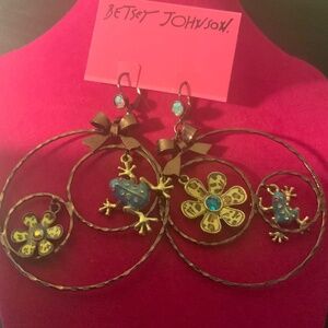 Betsey Johnson Hoop Frog Earrings - 7